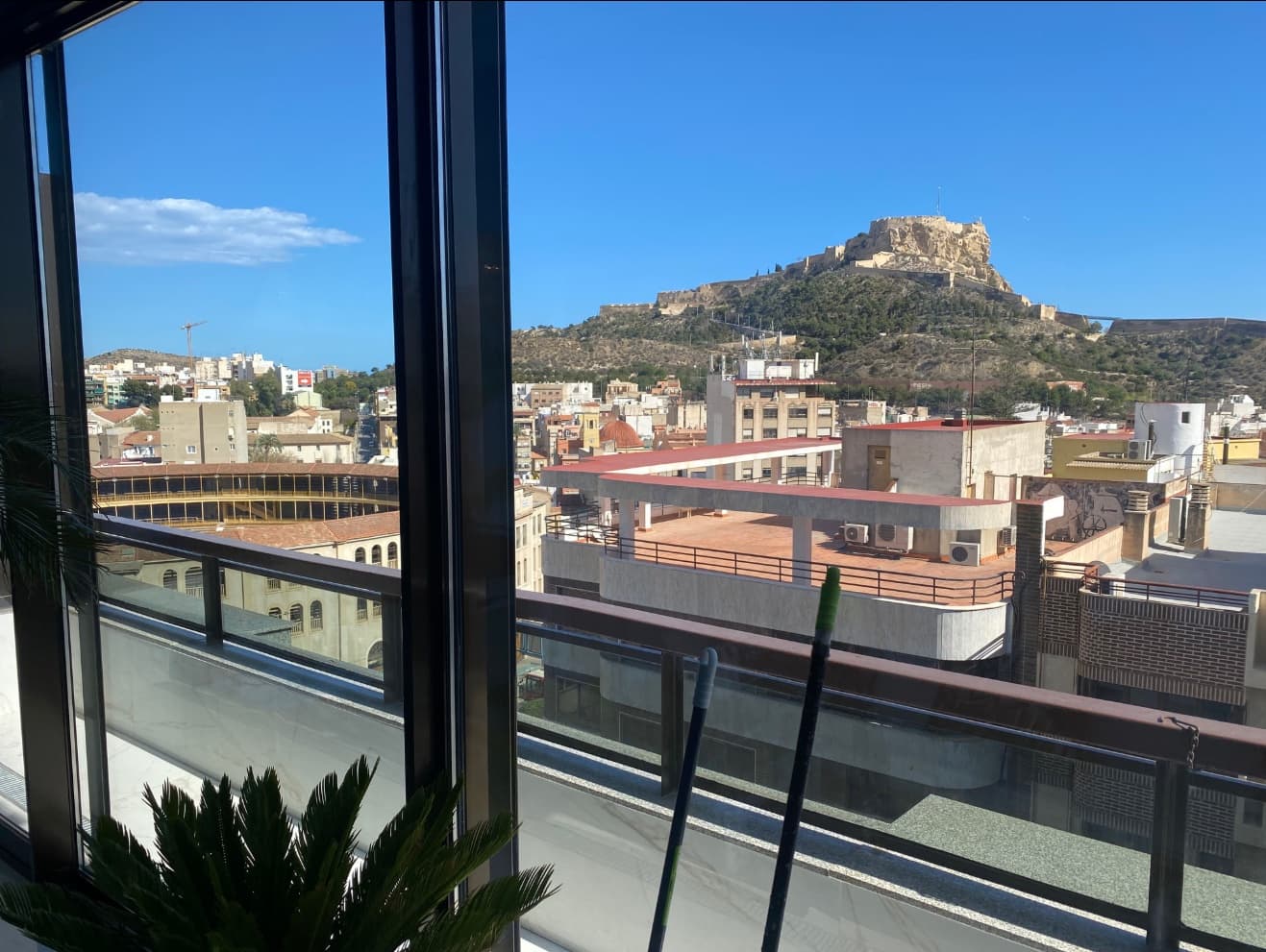 3 soveværelse Penthouse til salg i Alicante by - € 795.000 (Ref: 9078275)