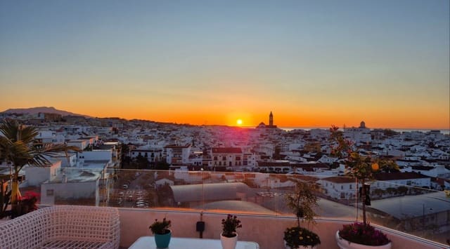 3 soveværelse Lejlighed til salg i Parque Central, Estepona med swimmingpool garage - € 1.499.000 (Ref: 9078276)