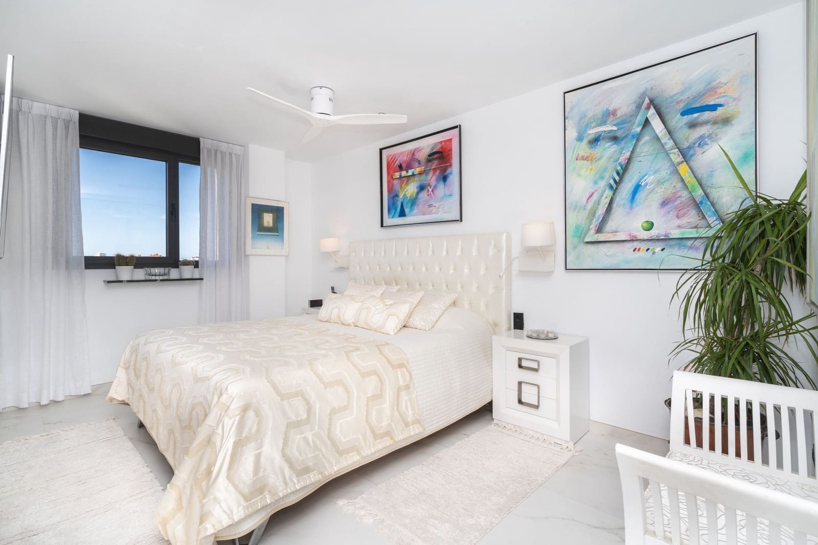 3 bedroom Apartment for sale in Estepona with pool garage - € 1,499,000 (Ref: 9078276)