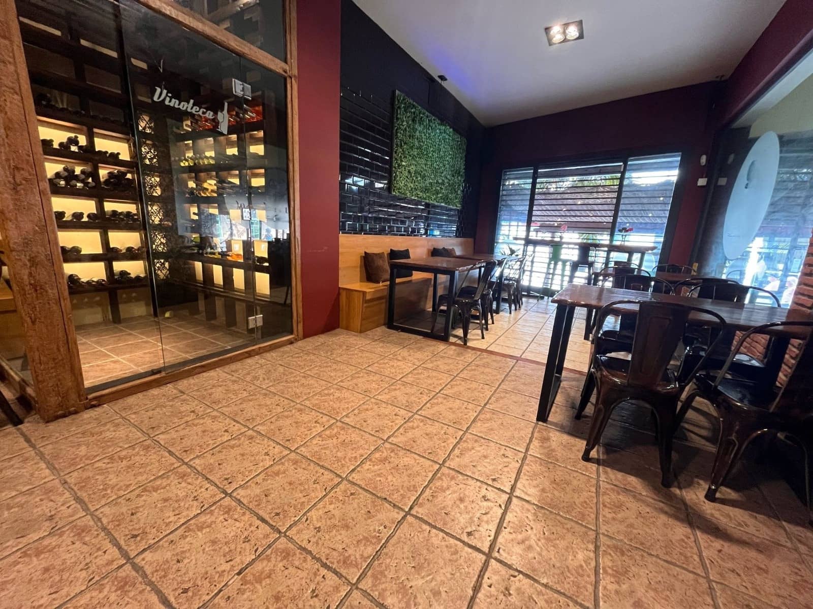 Restaurant/Bar til salg i Benalmadena - € 95.000 (Ref: 9078279)