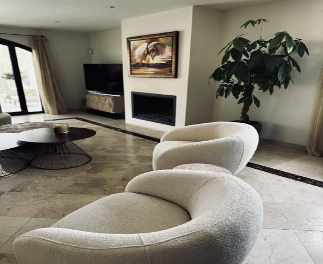 5 makuuhuone Huvila myytävänä paikassa Marbella mukana uima-altaan 
autotalli - 2 690 000 € (Ref: 9081809)