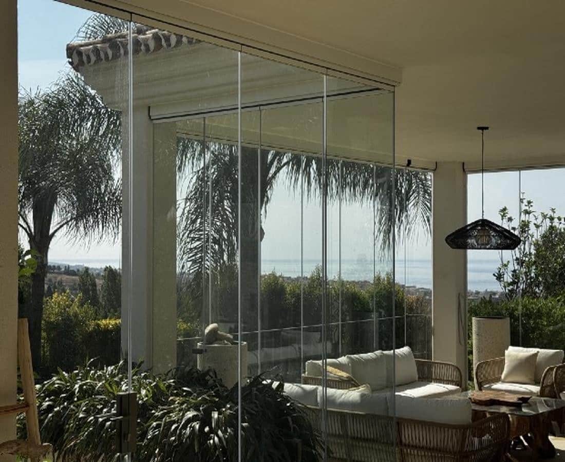 5 makuuhuone Huvila myytävänä paikassa Marbella mukana uima-altaan 
autotalli - 2 690 000 € (Ref: 9081809)