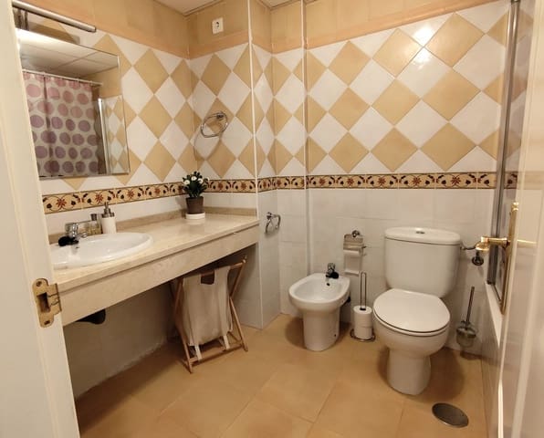 3 makuuhuone Huoneisto myytävänä paikassa Marbella mukana uima-altaan 
autotalli - 435 000 € (Ref: 9085520)