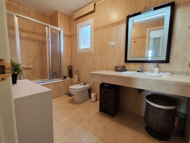 3 makuuhuone Huoneisto myytävänä paikassa Marbella mukana uima-altaan 
autotalli - 435 000 € (Ref: 9085520)