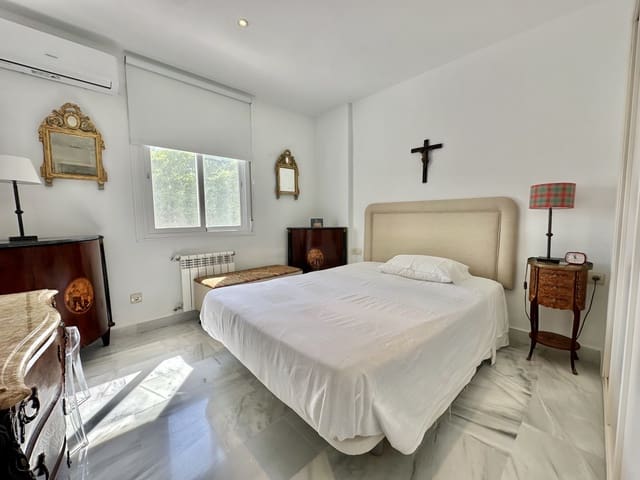 3 makuuhuone Huoneisto myytävänä paikassa Guadalmina Baja, Marbella mukana uima-altaan 
autotalli - 505 539 € (Ref: 9099342)