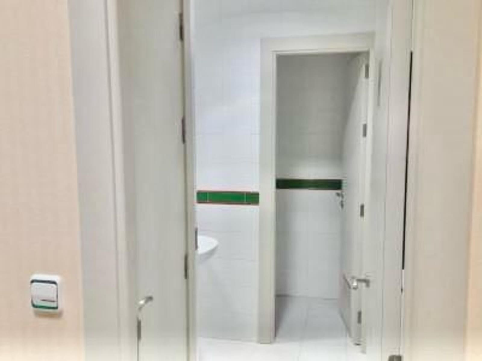 Kontor til salg i Coin med garage - € 1.200.000 (Ref: 9100951)