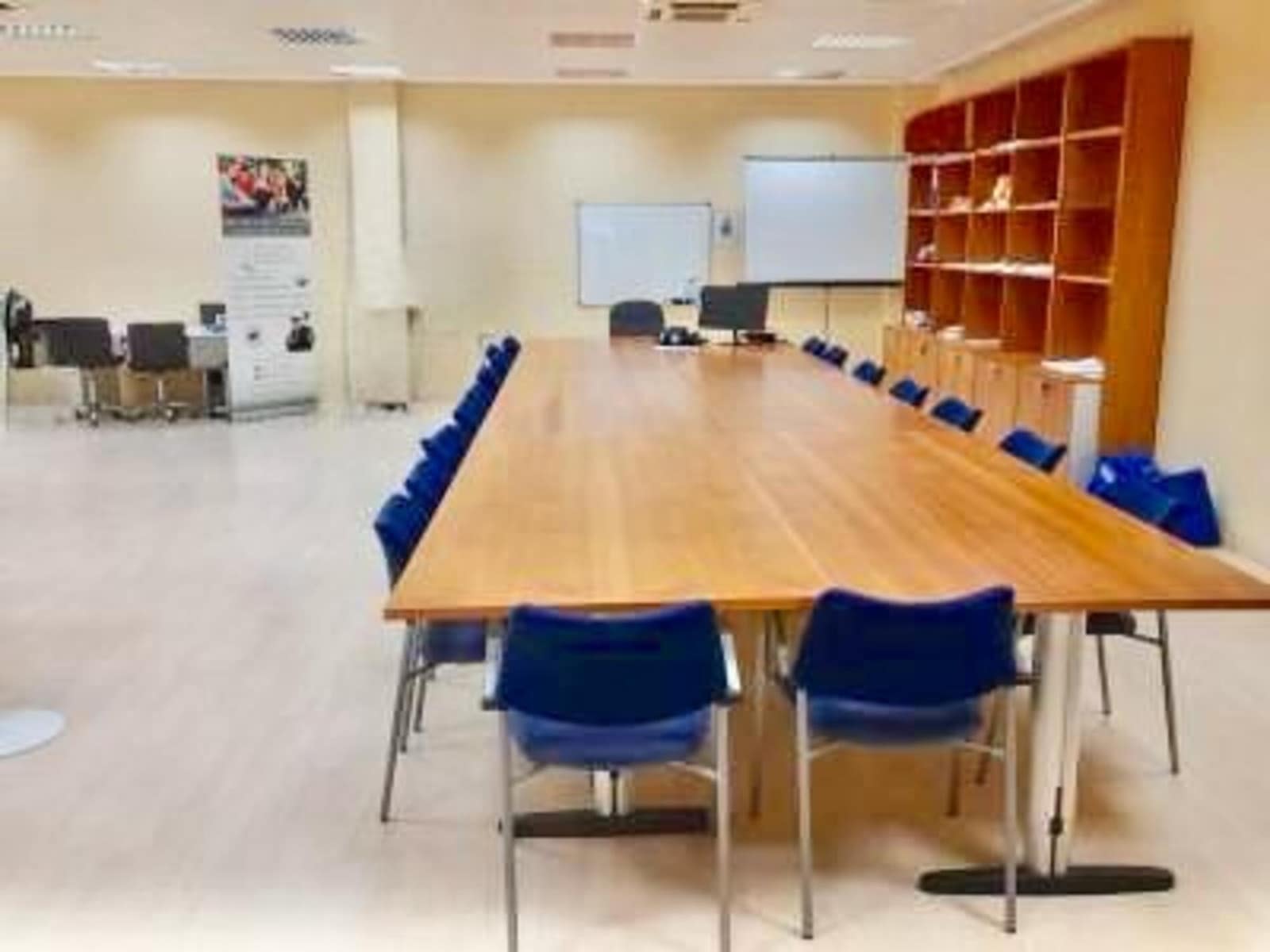 Kontor til salg i Coin med garage - € 1.200.000 (Ref: 9100951)