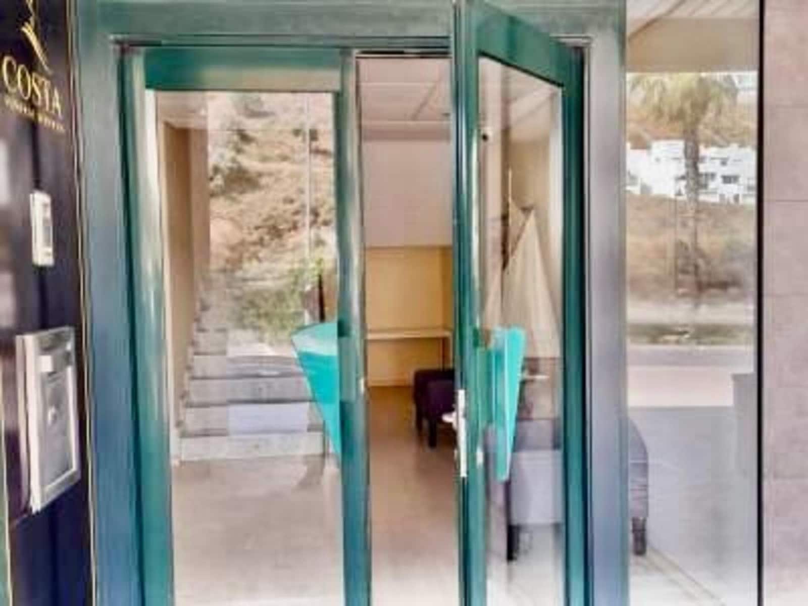 Office for sale in Coin with garage - € 1,200,000 (Ref: 9100951)