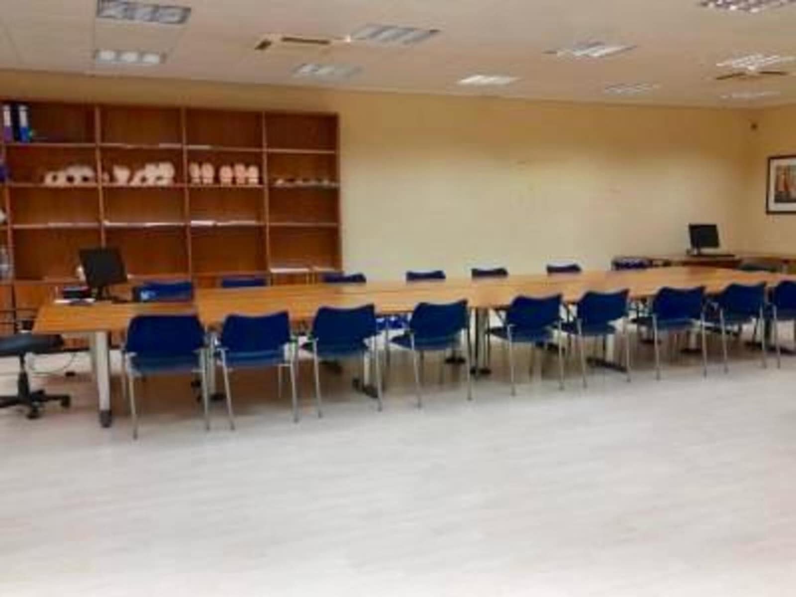 Office for sale in Coin with garage - € 1,200,000 (Ref: 9100951)