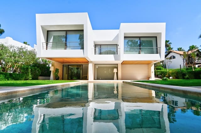 5 soveværelse Villa til salg i Sotogrande Alto, San Roque med swimmingpool - € 2.995.000 (Ref: 9104878)