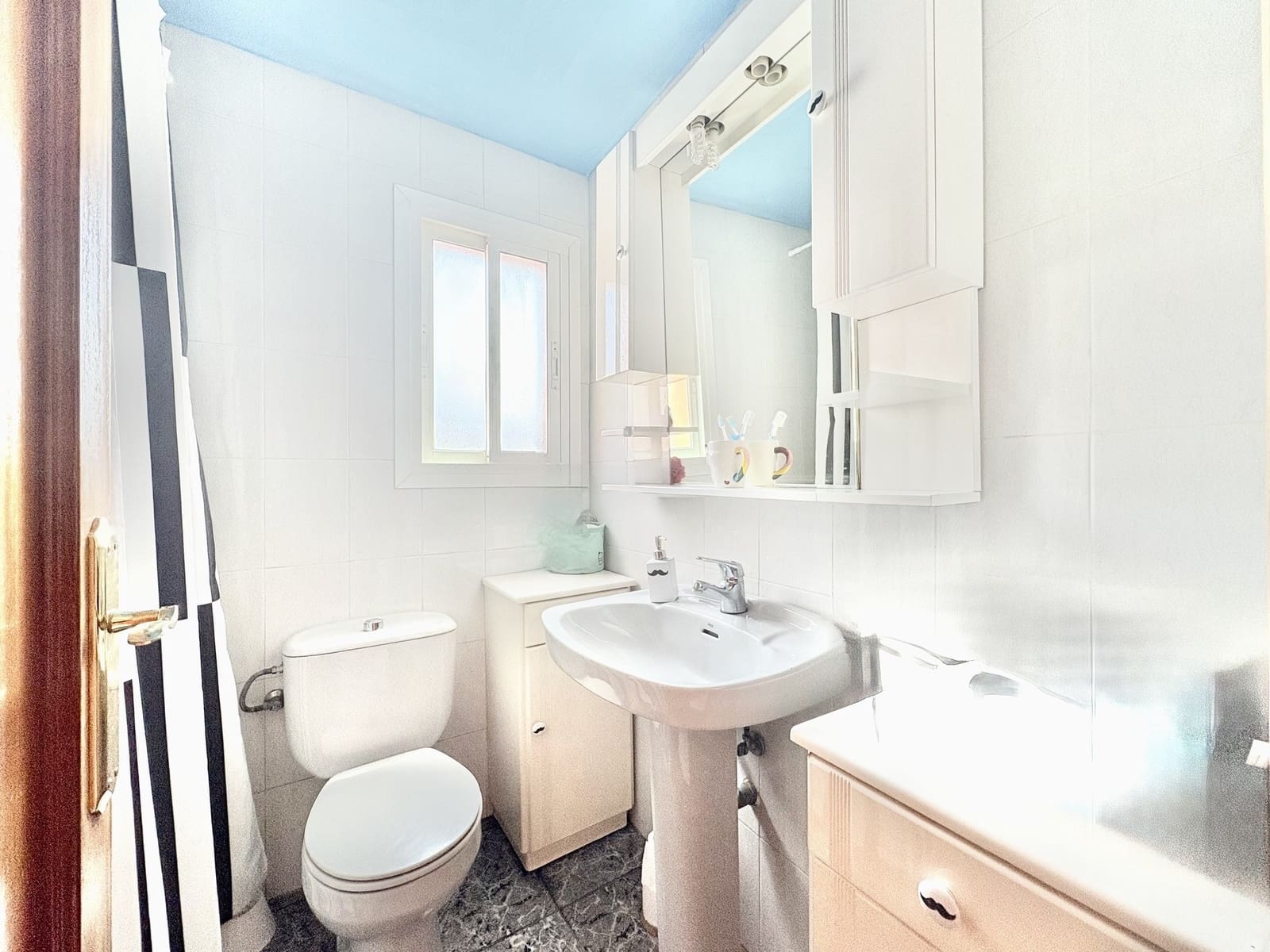 6 soveværelse Semi-Rækkehus til salg i La Cala de Mijas med garage - € 794.000 (Ref: 9116352)