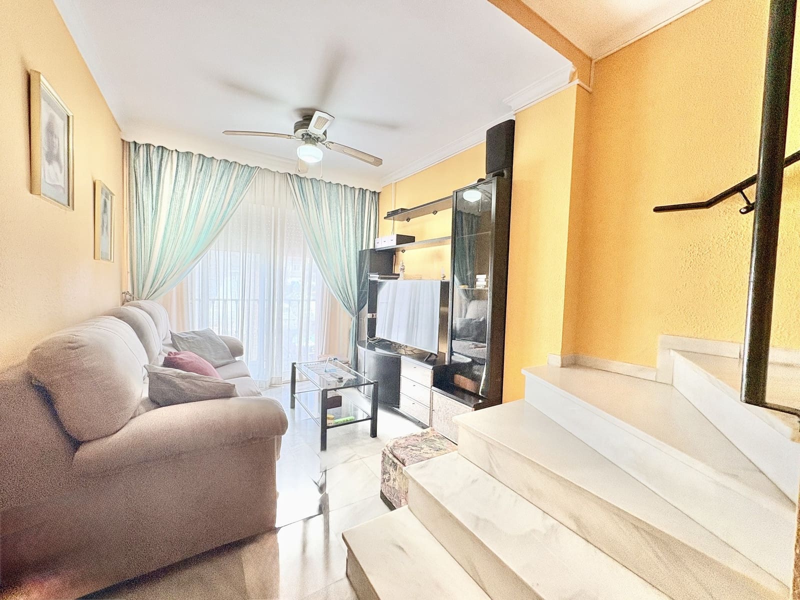 6 soveværelse Semi-Rækkehus til salg i La Cala de Mijas med garage - € 794.000 (Ref: 9116352)