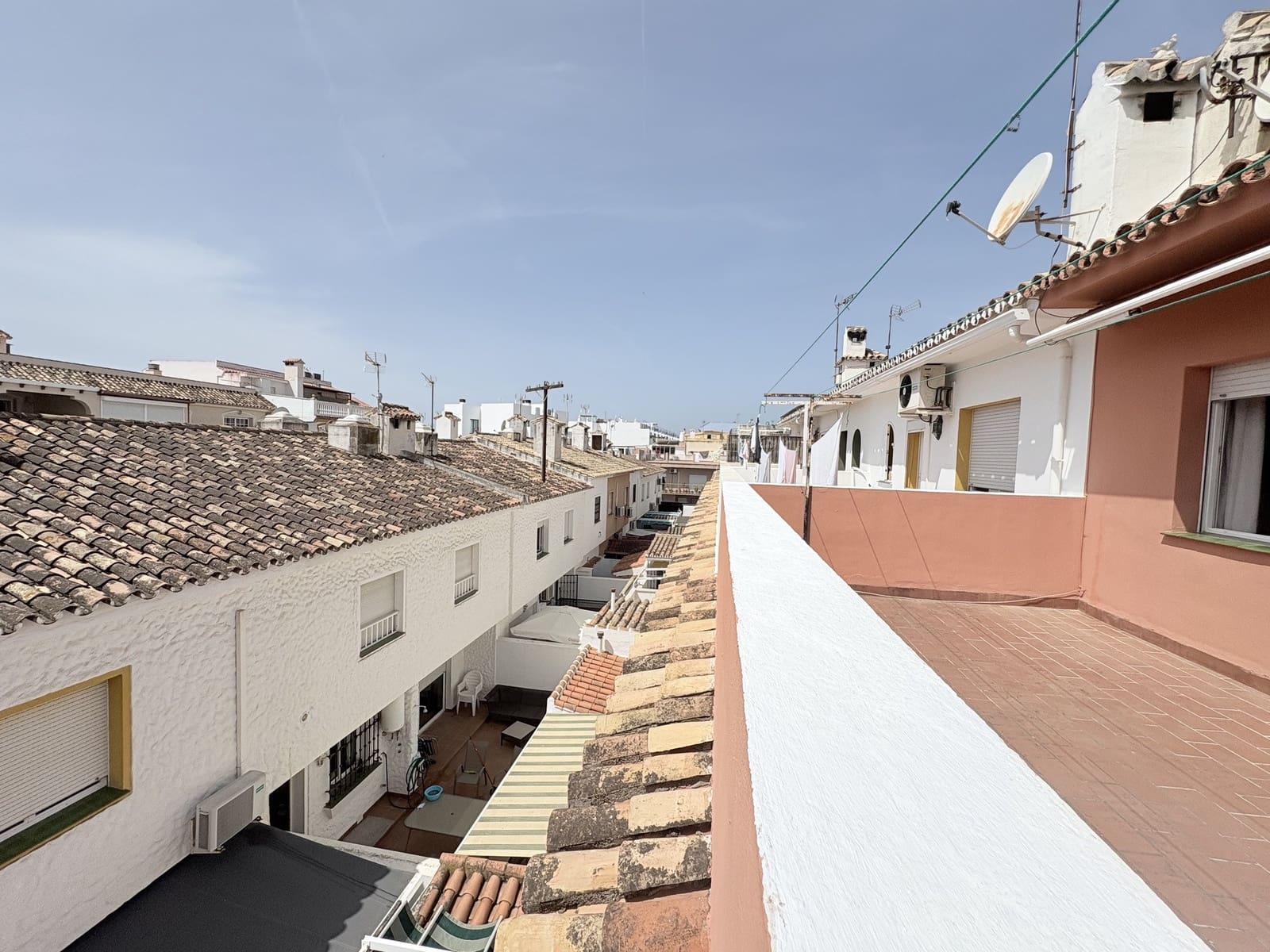 6 soveværelse Semi-Rækkehus til salg i La Cala de Mijas med garage - € 794.000 (Ref: 9116352)