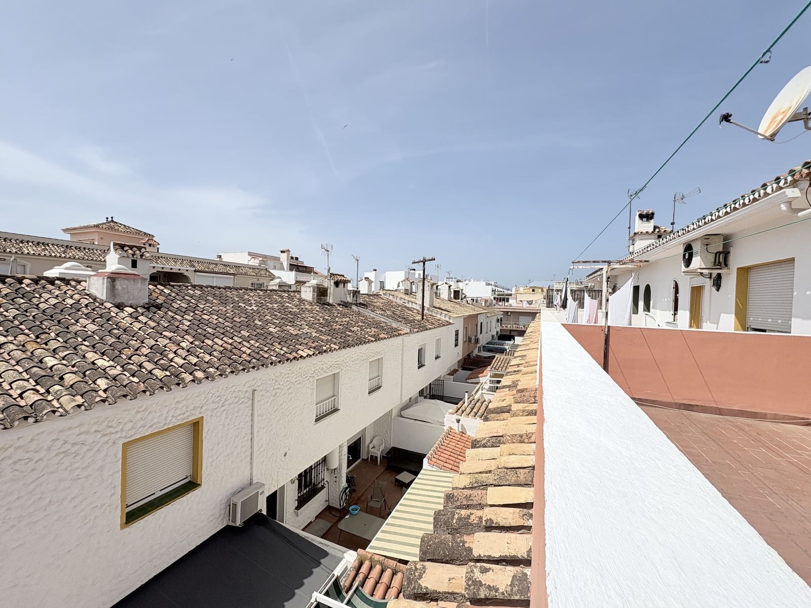 6 soveværelse Semi-Rækkehus til salg i La Cala de Mijas med garage - € 794.000 (Ref: 9116352)