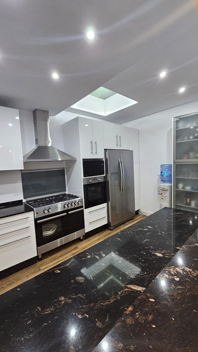 2 soveværelse Byhus til salg i Coin - € 265.000 (Ref: 9118980)