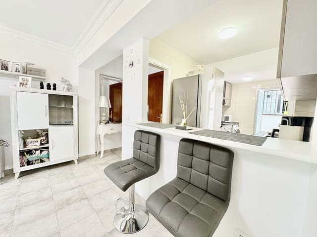 3 makuuhuone Huoneisto myytävänä paikassa Marbella - 307 000 € (Ref: 9125372)