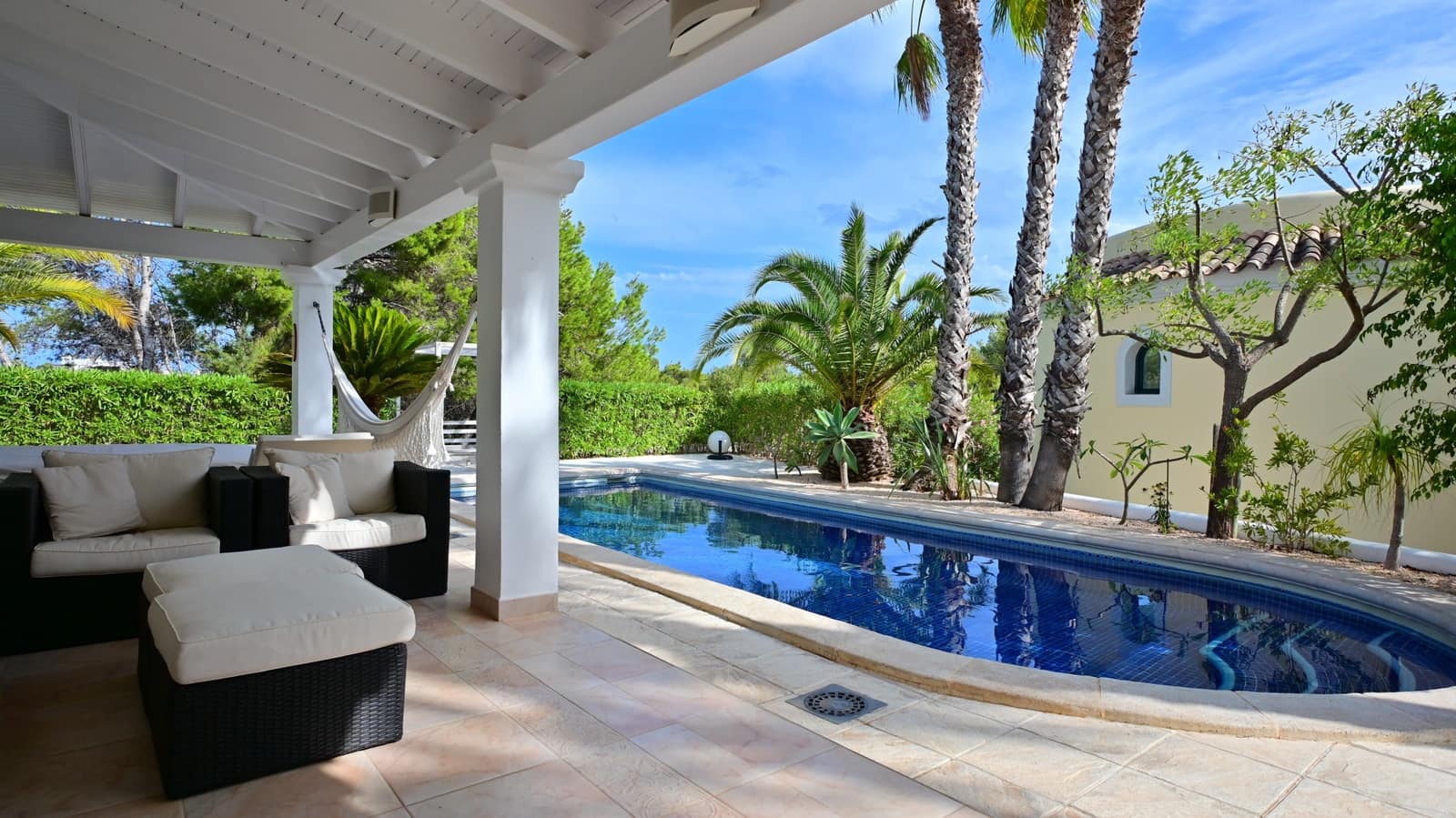 4 sypialnia Willa na sprzedaż w Santa Eulalia / Santa Eularia z basenem garażem - 1 790 000 € (Ref: 9129976)