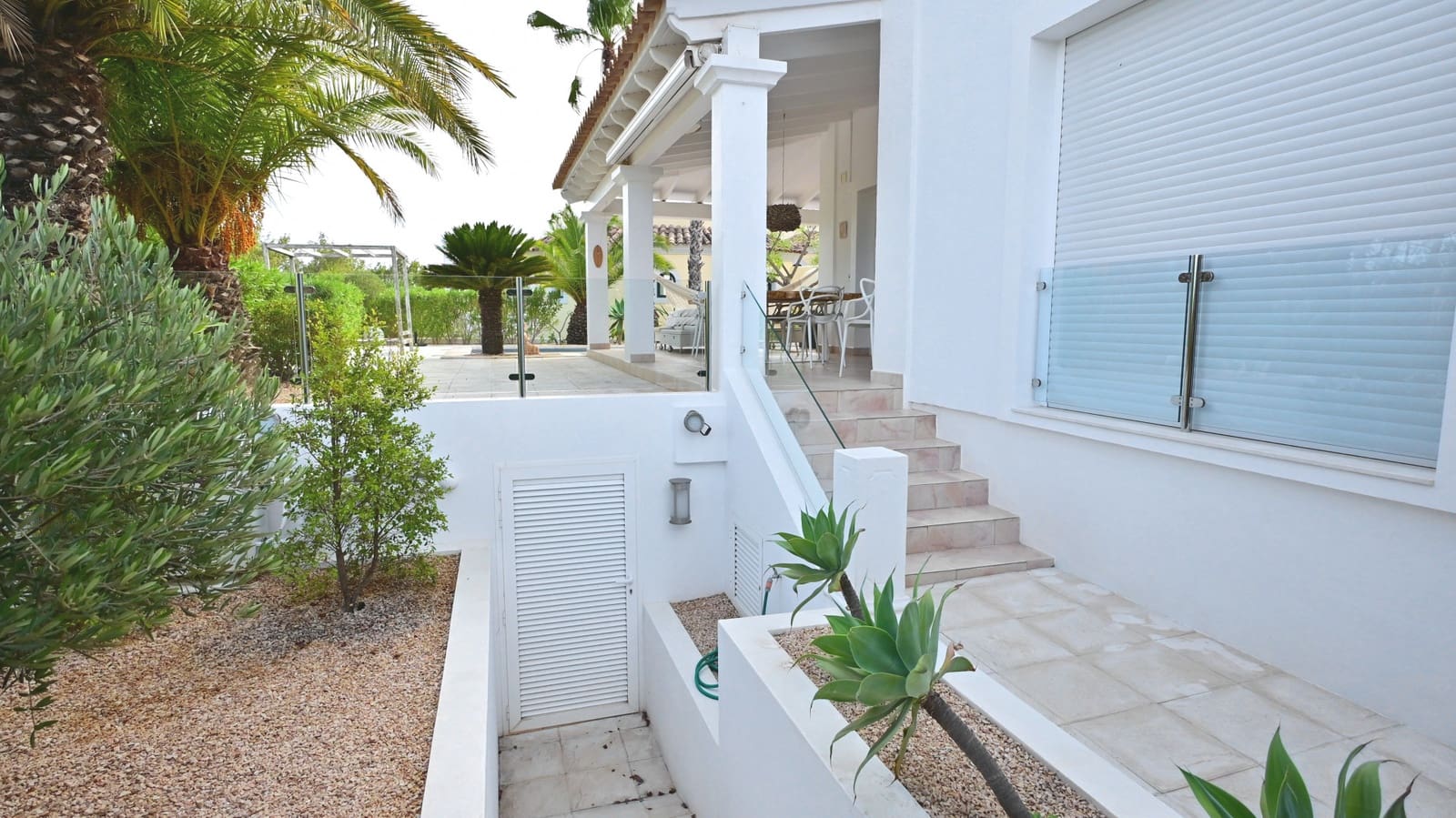 4 sypialnia Willa na sprzedaż w Santa Eulalia / Santa Eularia z basenem garażem - 1 790 000 € (Ref: 9129976)