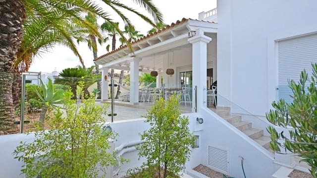 4 makuuhuone Huvila myytävänä paikassa Santa Eulalia / Santa Eularia mukana uima-altaan 
autotalli - 1 790 000 € (Ref: 9129976)