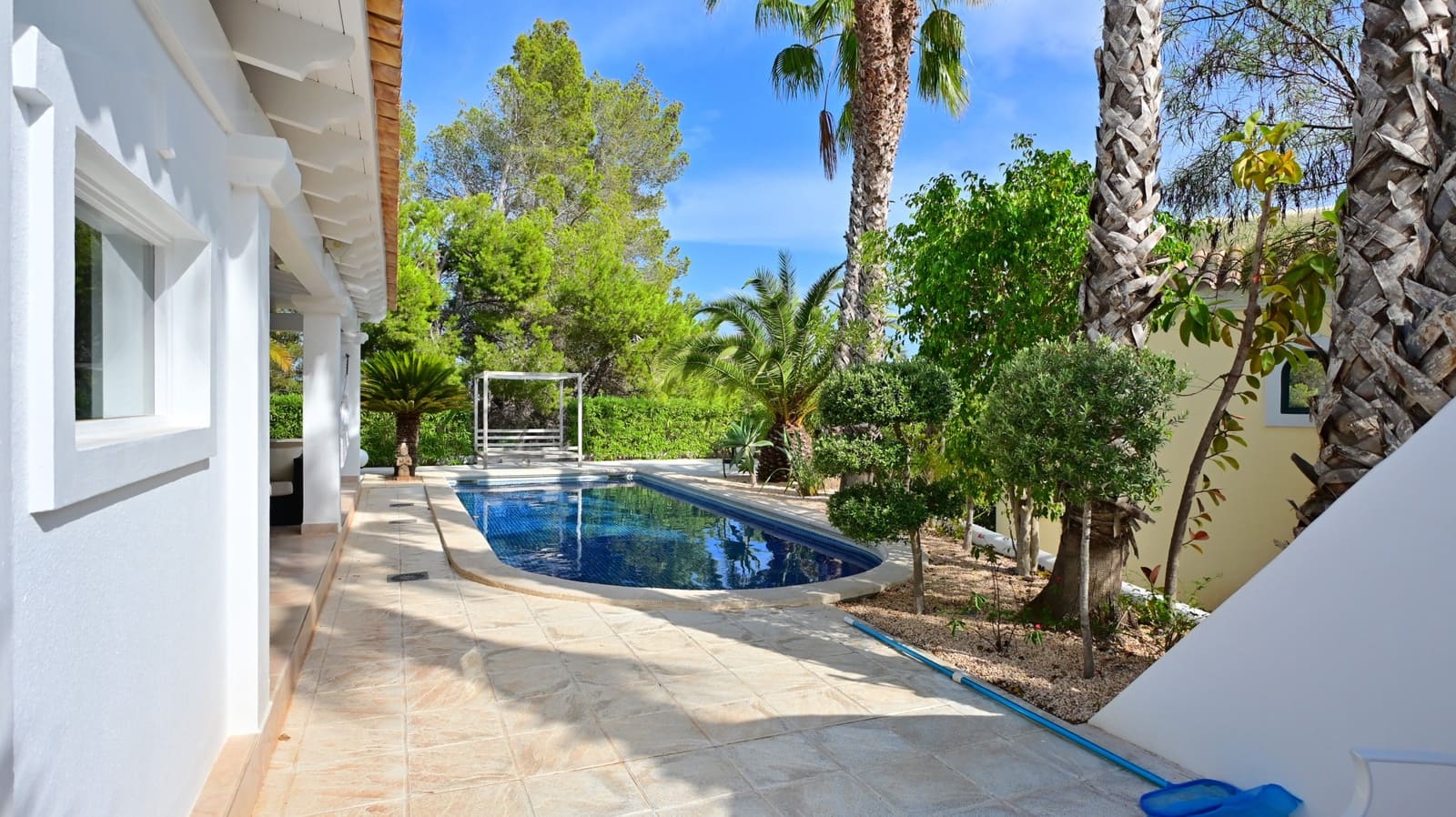 4 sypialnia Willa na sprzedaż w Santa Eulalia / Santa Eularia z basenem garażem - 1 790 000 € (Ref: 9129976)