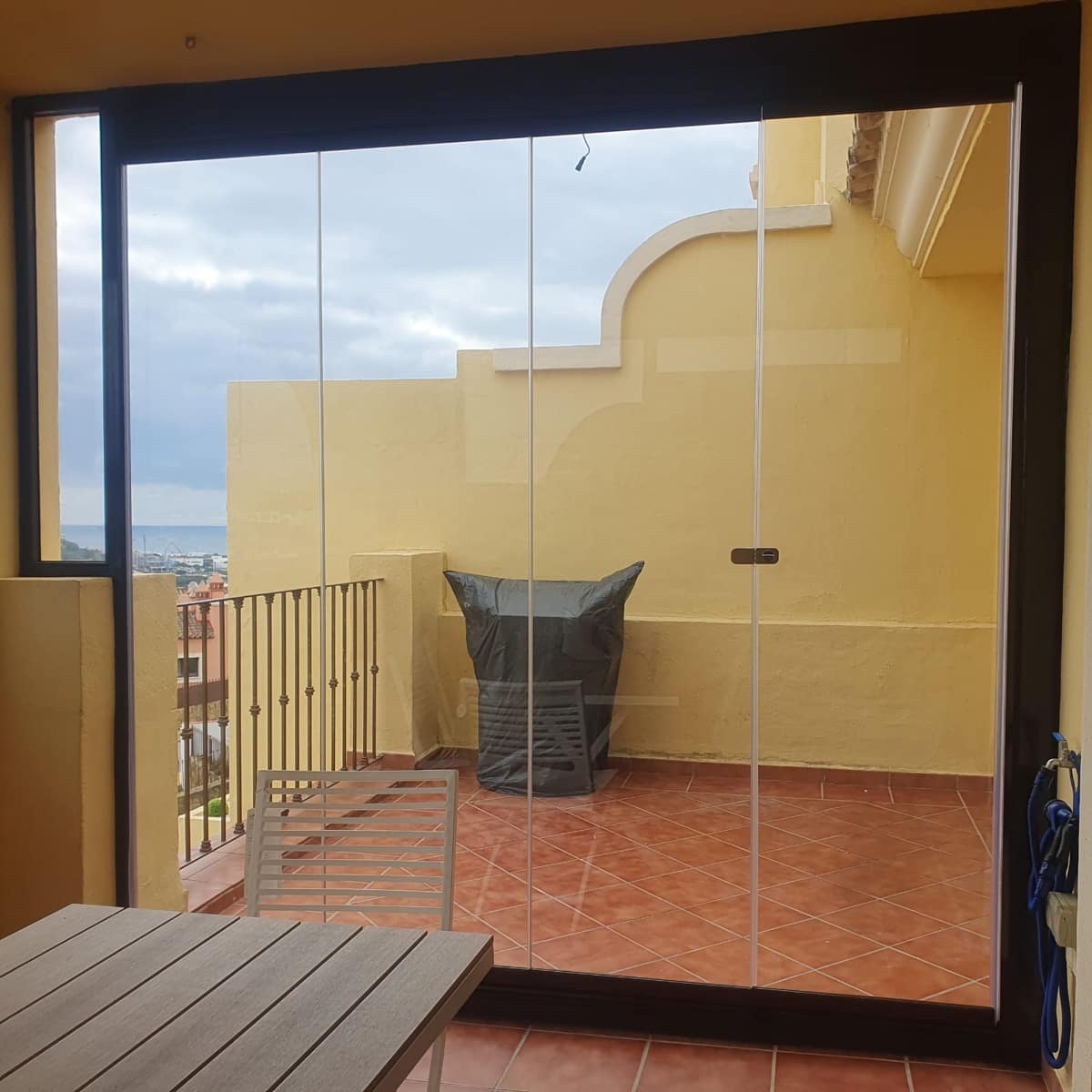 2 slaapkamer Penthouse te koop in Estepona met zwembad garage - € 320.000 (Ref: 9132469)