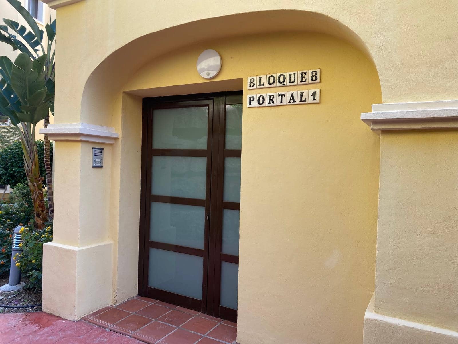 2 slaapkamer Penthouse te koop in Estepona met zwembad garage - € 320.000 (Ref: 9132469)