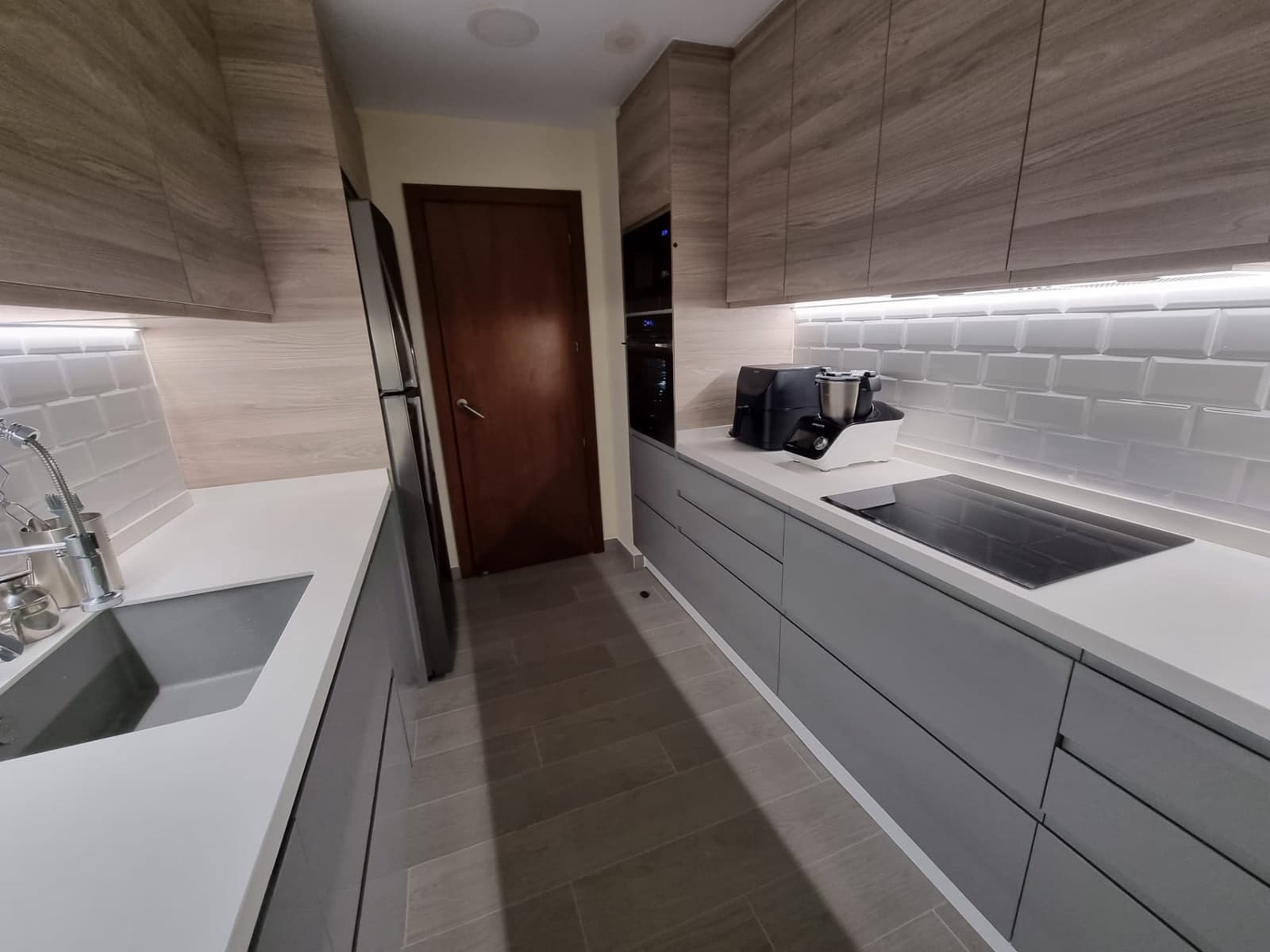 2 slaapkamer Penthouse te koop in Estepona met zwembad garage - € 320.000 (Ref: 9132469)