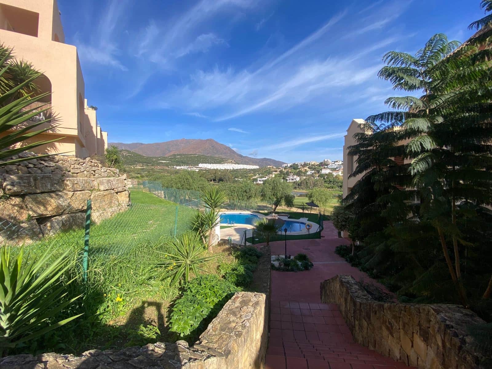 2 slaapkamer Penthouse te koop in Estepona met zwembad garage - € 320.000 (Ref: 9132469)