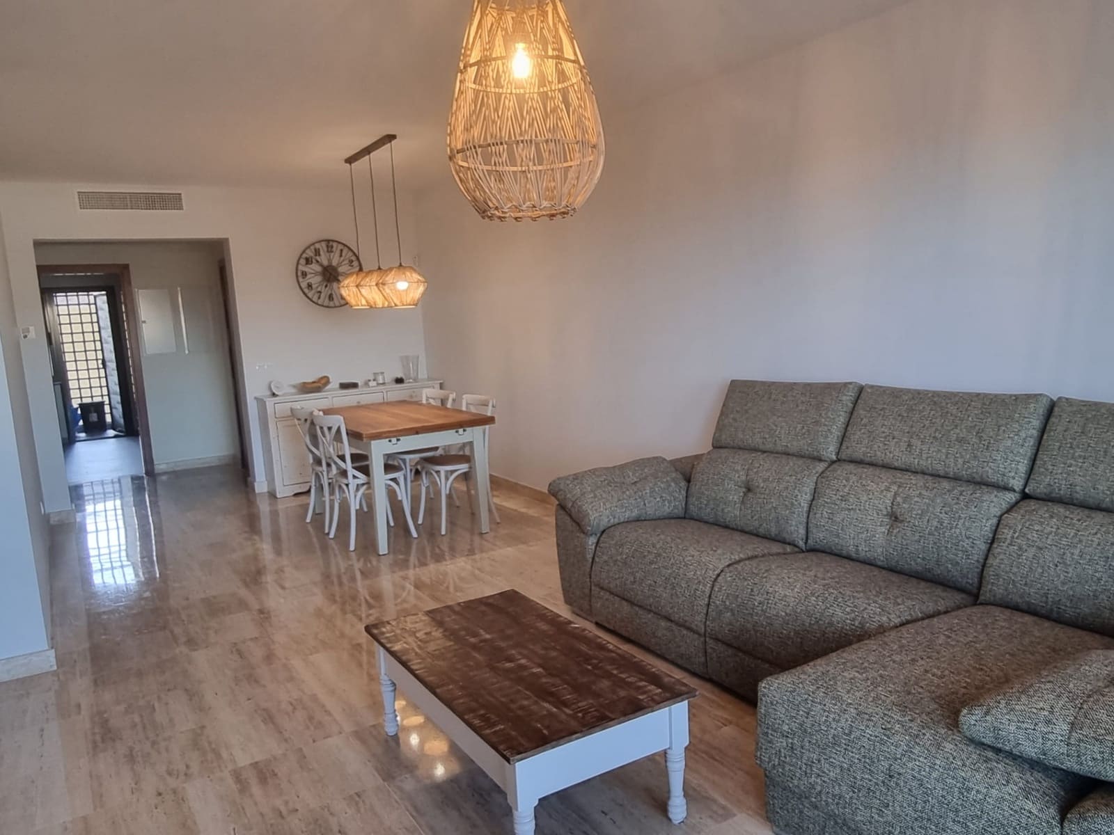 2 slaapkamer Penthouse te koop in Estepona met zwembad garage - € 320.000 (Ref: 9132469)