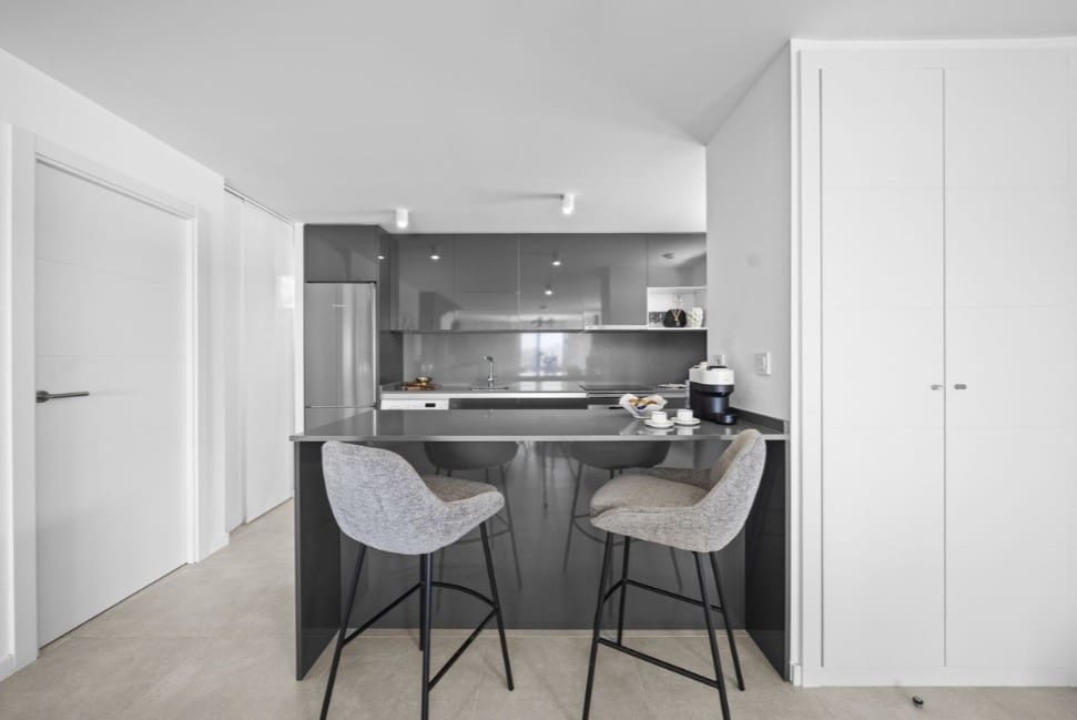 4 soverom Kjedet enebolig til salgs i La Cala de Mijas med svømmebasseng garasje - € 950 000 (Ref: 9134675)