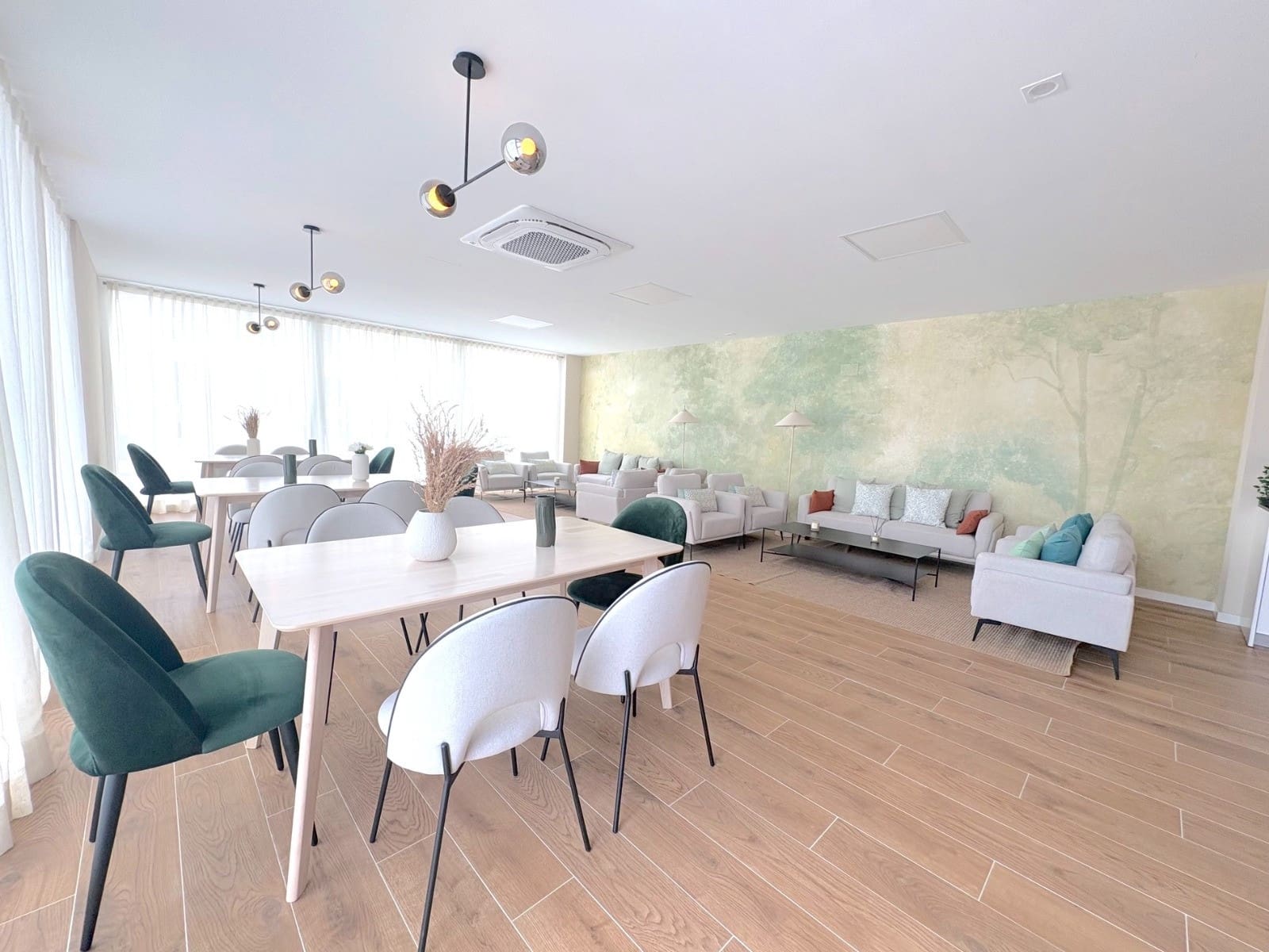 4 soverom Kjedet enebolig til salgs i La Cala de Mijas med svømmebasseng garasje - € 950 000 (Ref: 9134675)