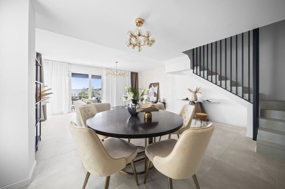 4 soverom Kjedet enebolig til salgs i La Cala de Mijas med svømmebasseng garasje - € 950 000 (Ref: 9134675)