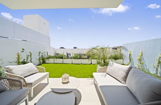 4 slaapkamer Halfvrijstaande villa te koop in La Cala de Mijas, Mijas met zwembad garage - € 950.000 (Ref: 9134675)