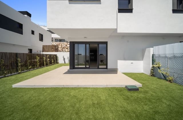4 soveværelse Semi-Rækkehus til salg i La Cala de Mijas, Mijas med swimmingpool garage - € 850.000 (Ref: 9134676)