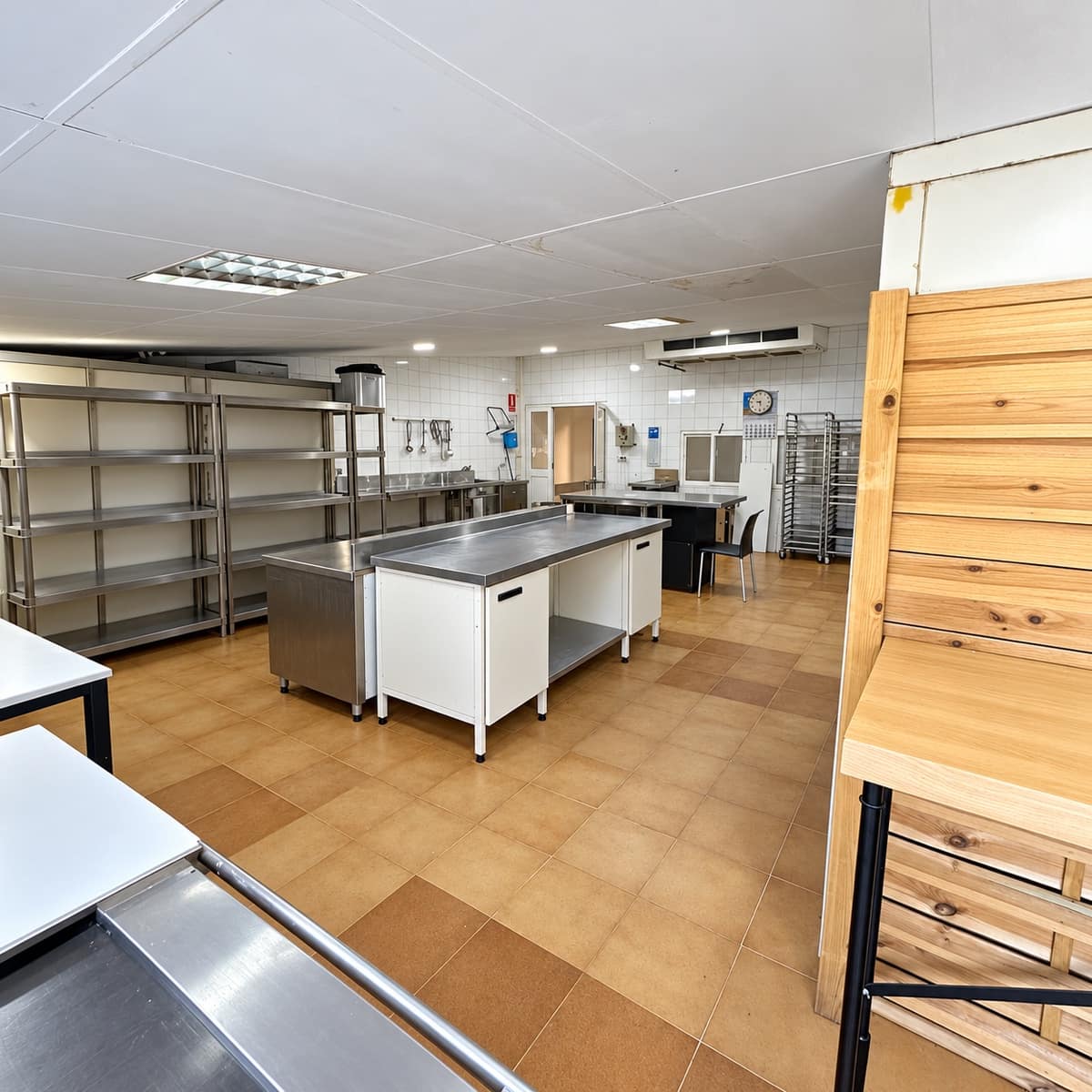 Local Commercial à vendre à Marbella - 450 000 € (Ref: 9137395)