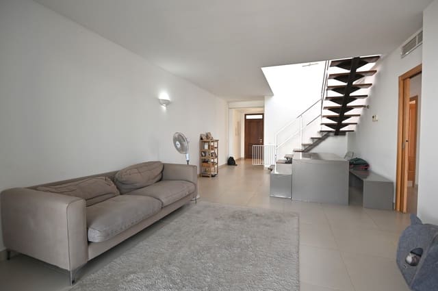 3 slaapkamer Penthouse te koop in Santa Eulalia / Santa Eularia met zwembad - € 750.000 (Ref: 9142931)