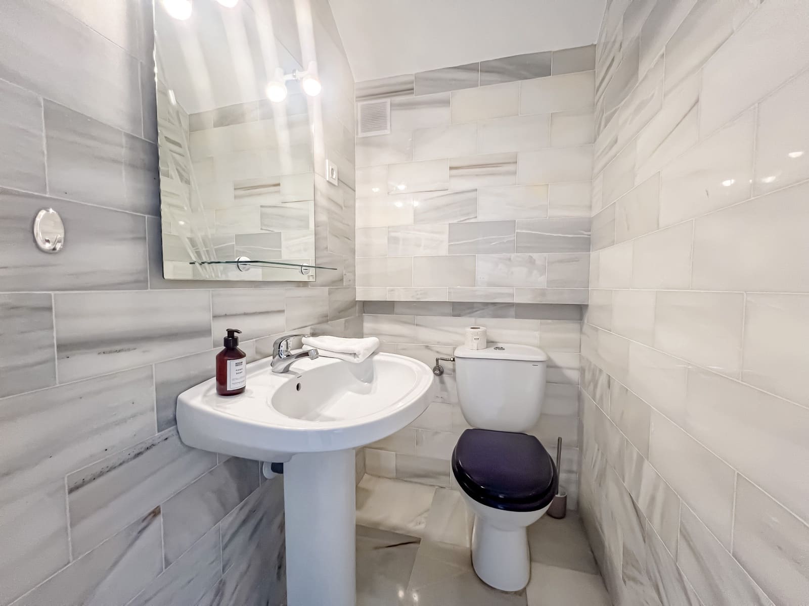 2 Zimmer Penthouse zu verkaufen in Marbella mit Pool - 675.000 € (Ref: 9145600)