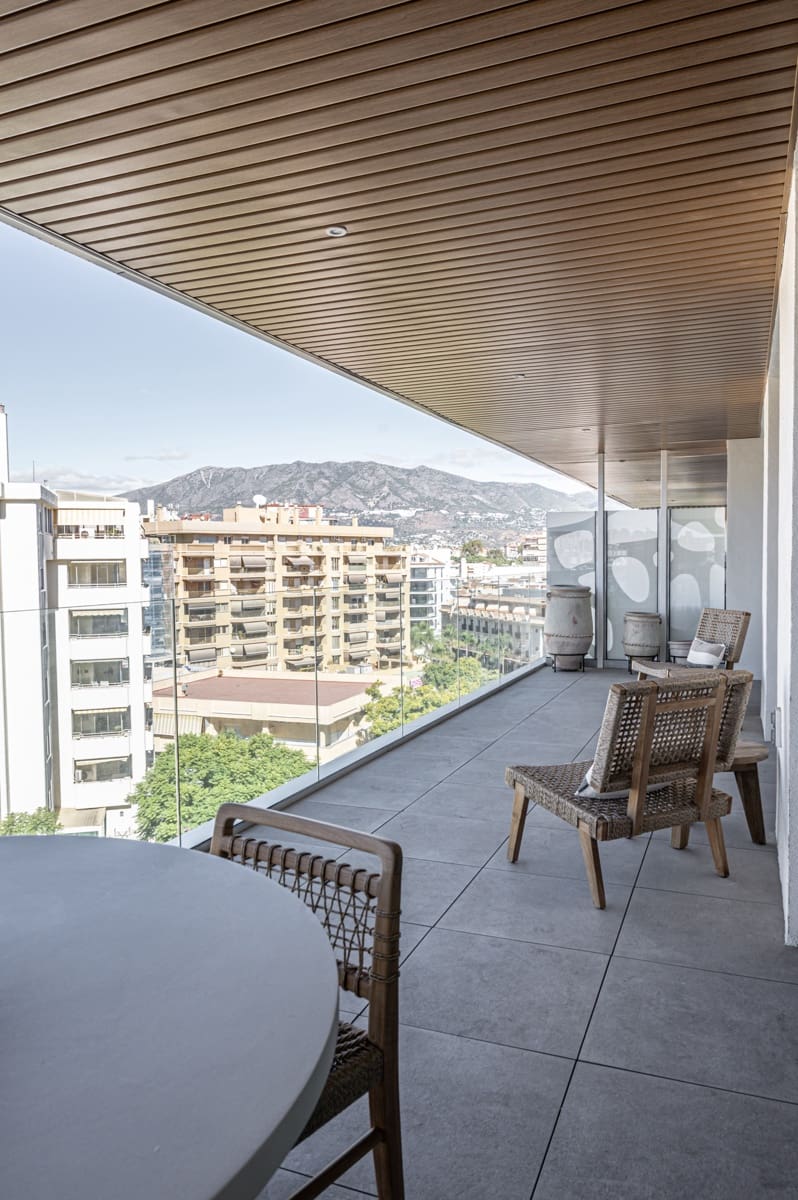 2 soverom Leilighet til salgs i Fuengirola med svømmebasseng garasje - € 659 500 (Ref: 9149628)
