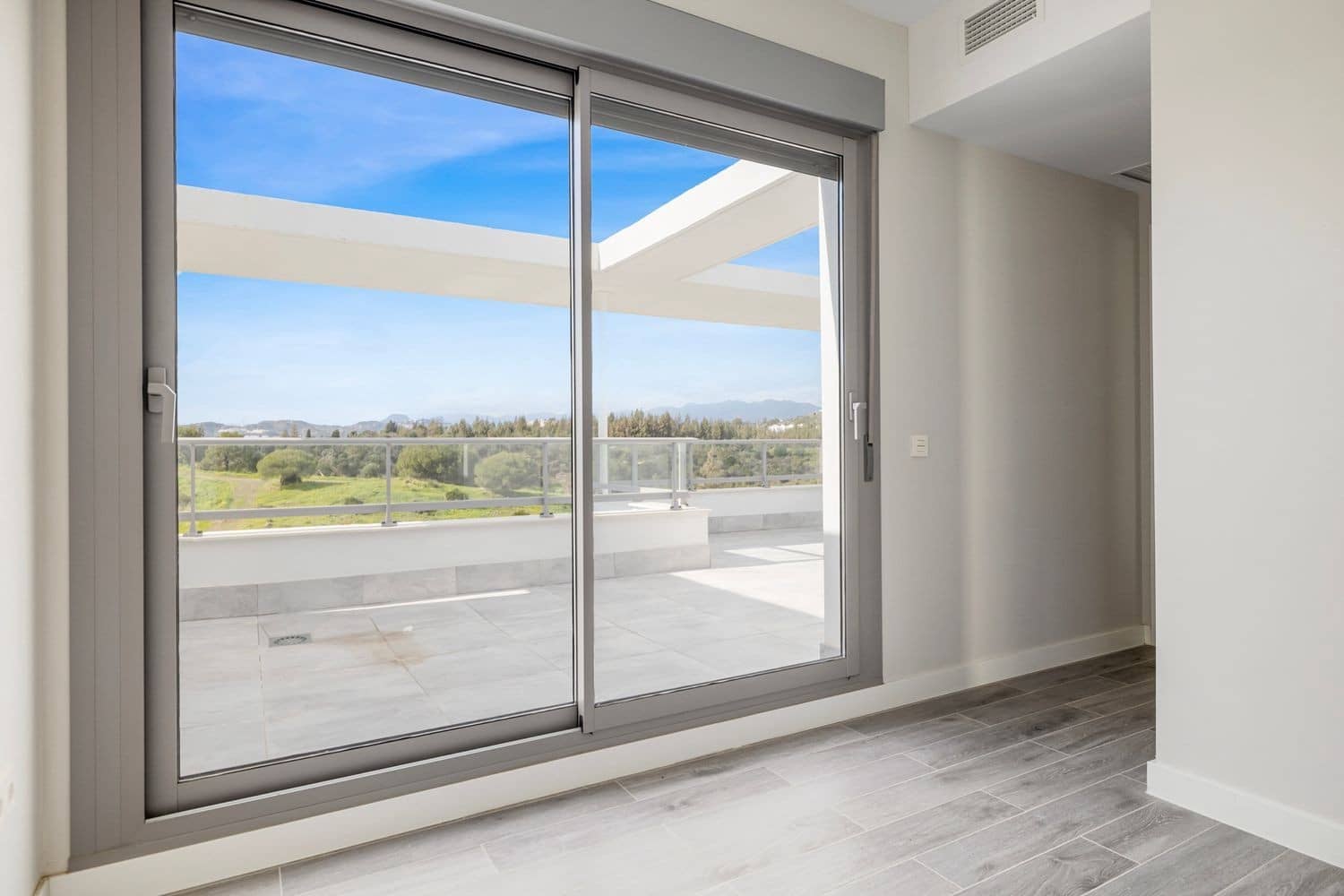 3 soveværelse Penthouse til salg i El Chaparral med swimmingpool garage - € 697.700 (Ref: 9149631)