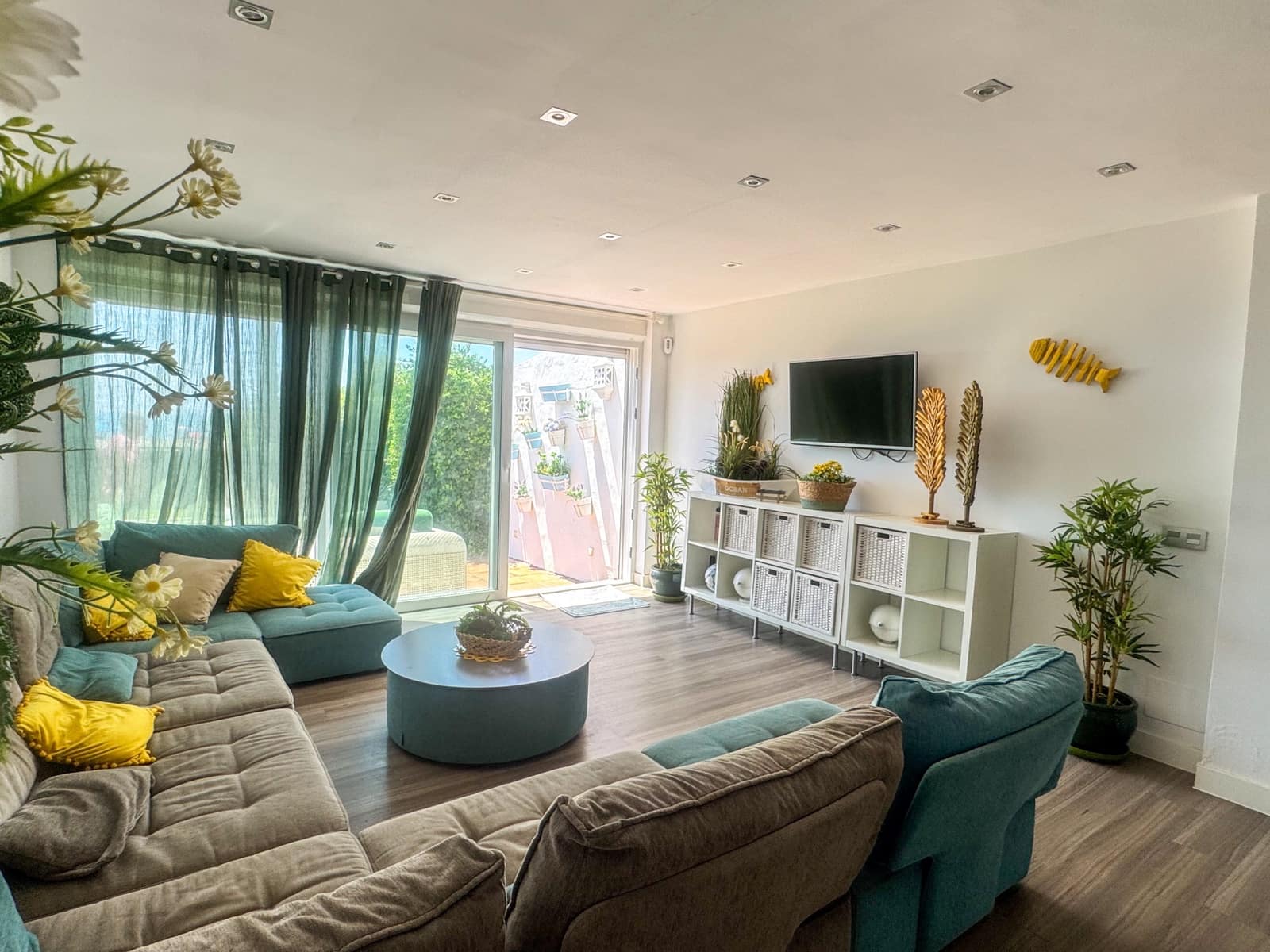 1 soveværelse Lejlighed til salg i Casares - € 480.000 (Ref: 9159704)