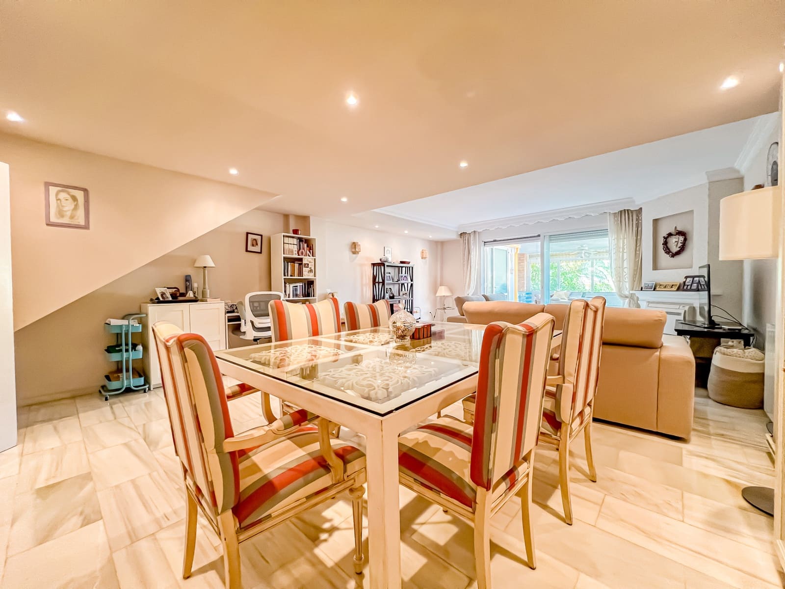 2 Zimmer Haus zu verkaufen in Marbella mit Garage - 690.000 € (Ref: 9164028)