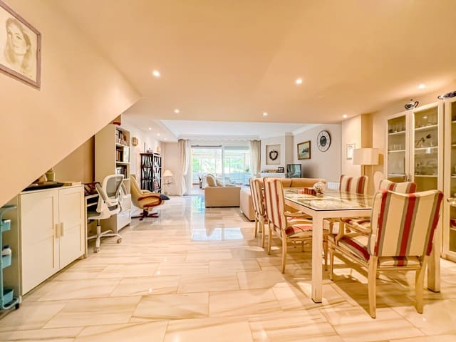 2 Zimmer Haus zu verkaufen in Marbella mit Garage - 690.000 € (Ref: 9164028)