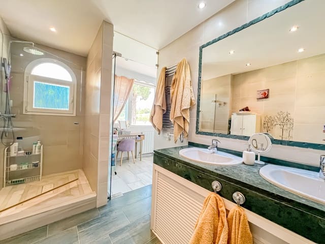 2 Zimmer Haus zu verkaufen in Marbella mit Garage - 690.000 € (Ref: 9164028)