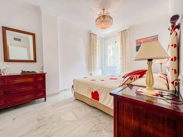 2 Zimmer Haus zu verkaufen in Marbella mit Garage - 690.000 € (Ref: 9164028)