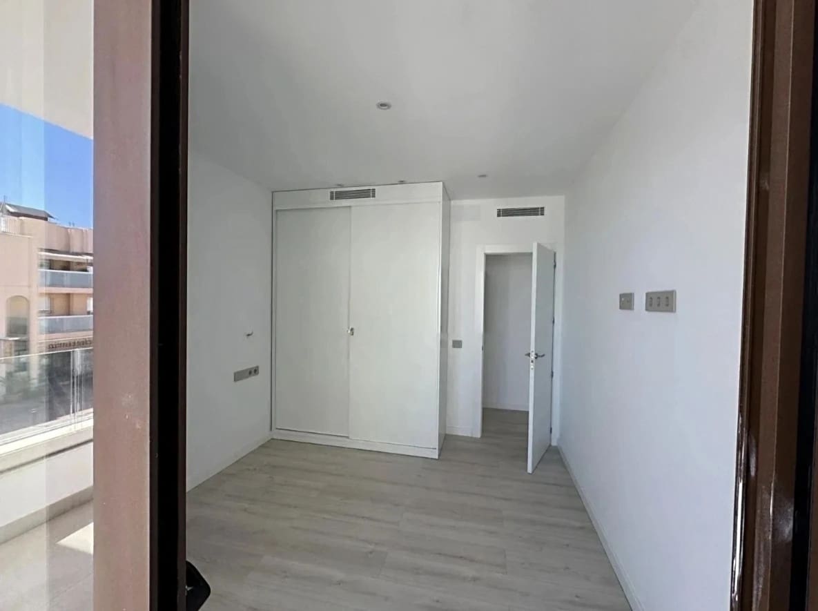 3 soveværelse Lejlighed til salg i Nuestra Senora de Jesus med garage - € 800.000 (Ref: 9171767)