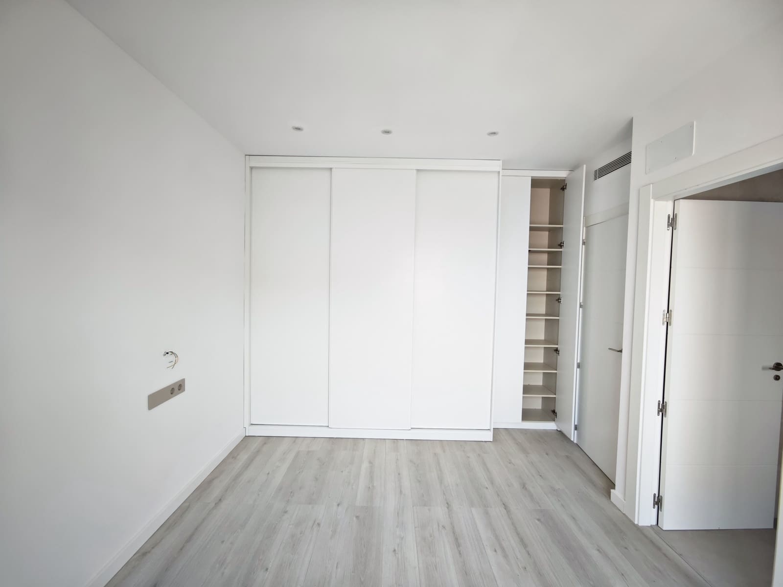 3 soveværelse Lejlighed til salg i Nuestra Senora de Jesus med garage - € 800.000 (Ref: 9171767)