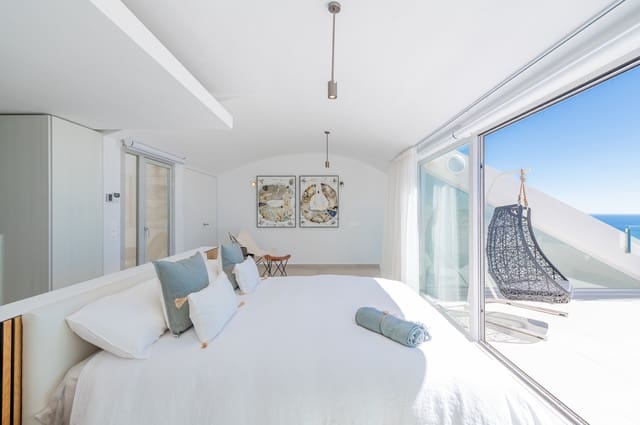 3 sovrum Takvåning till salu i Benalmádena med pool garage - 1 349 000 € (Ref: 9177352)