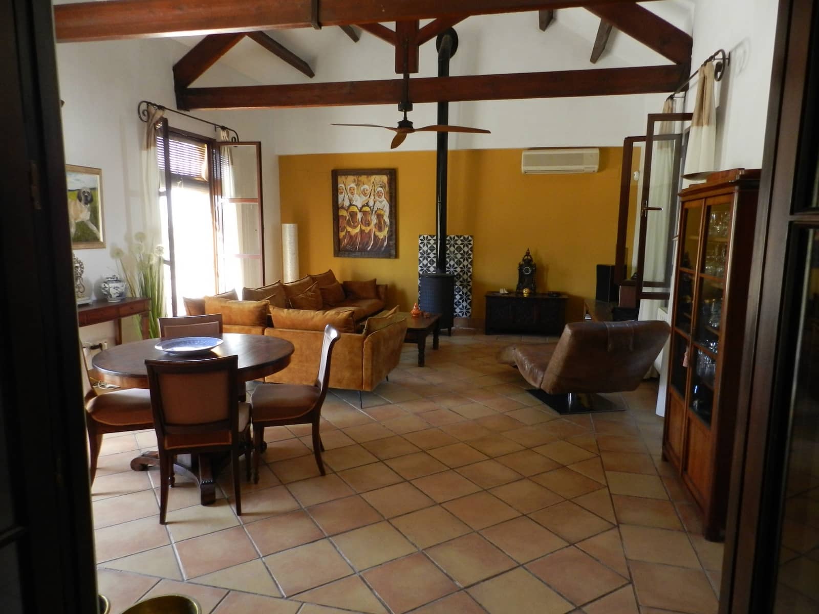 4 soveværelse Finca/Landehus til salg i Moron de la Frontera med swimmingpool garage - € 795.000 (Ref: 9187185)