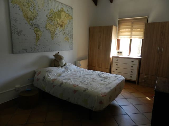 4 soveværelse Finca/Landehus til salg i Morón de la Frontera med swimmingpool garage - € 875.000 (Ref: 9187185)