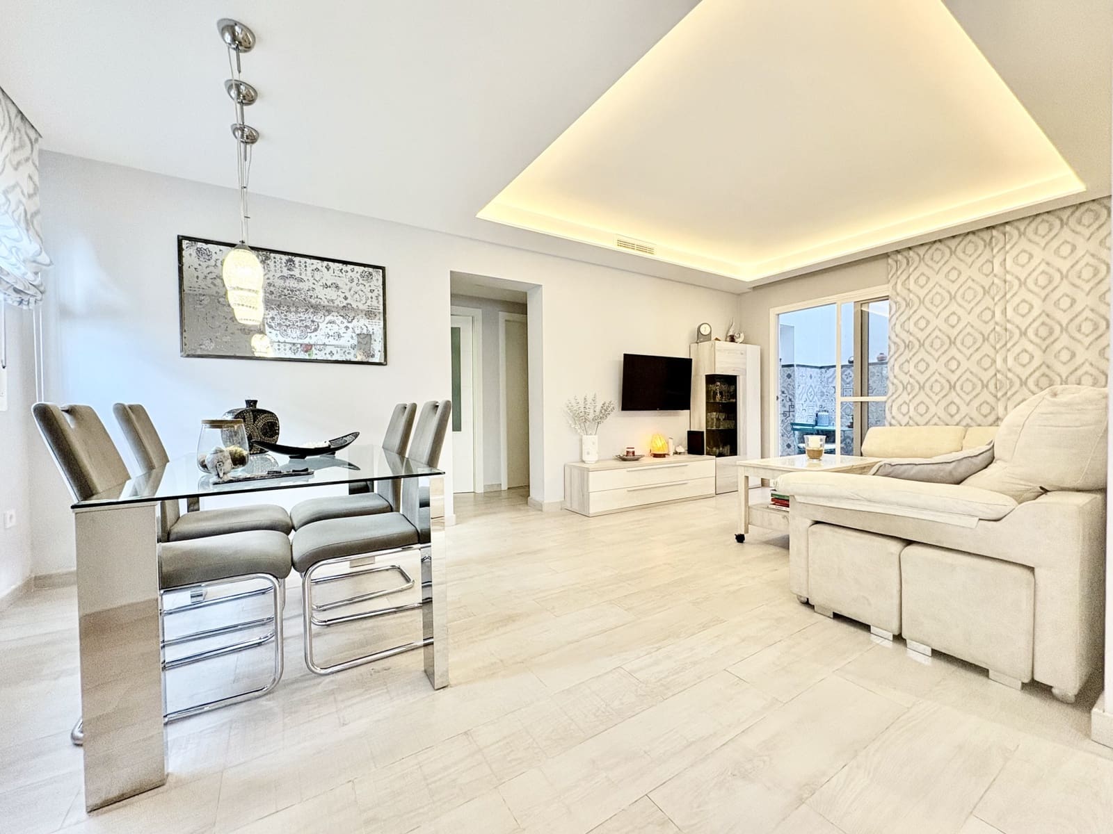 Apartamento de 2 habitaciones en La Cala de Mijas en venta - 425.000 € (Ref: 9200980)